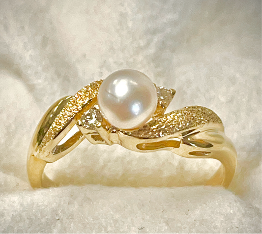 Cultured Pearl and Diamond Ring