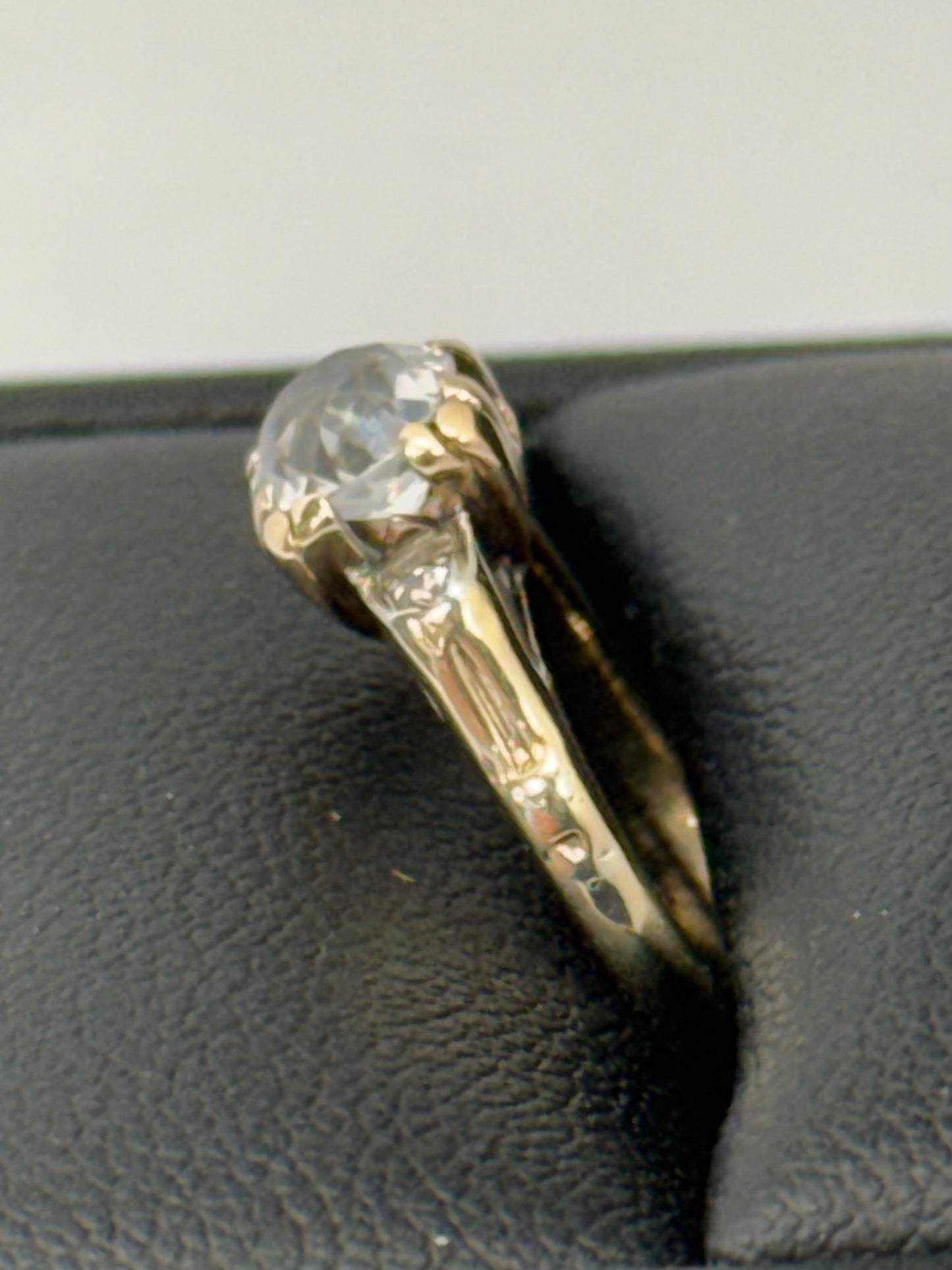 YAG Fashion Ring