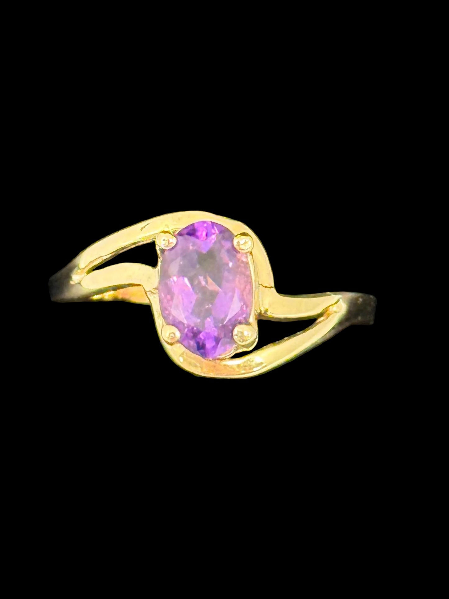 Purple Oval Amethyst Ring