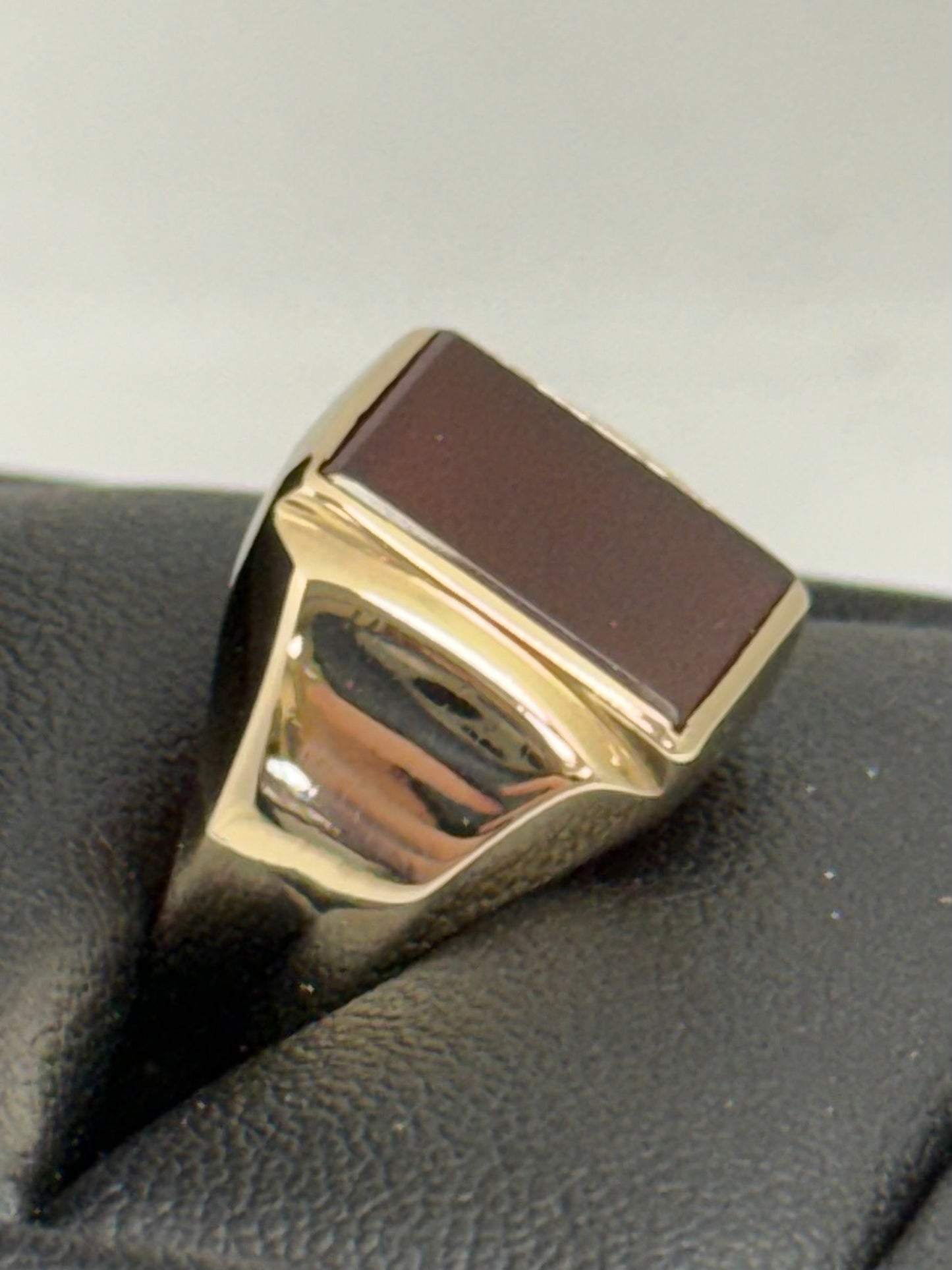 Gents carnelian Ring