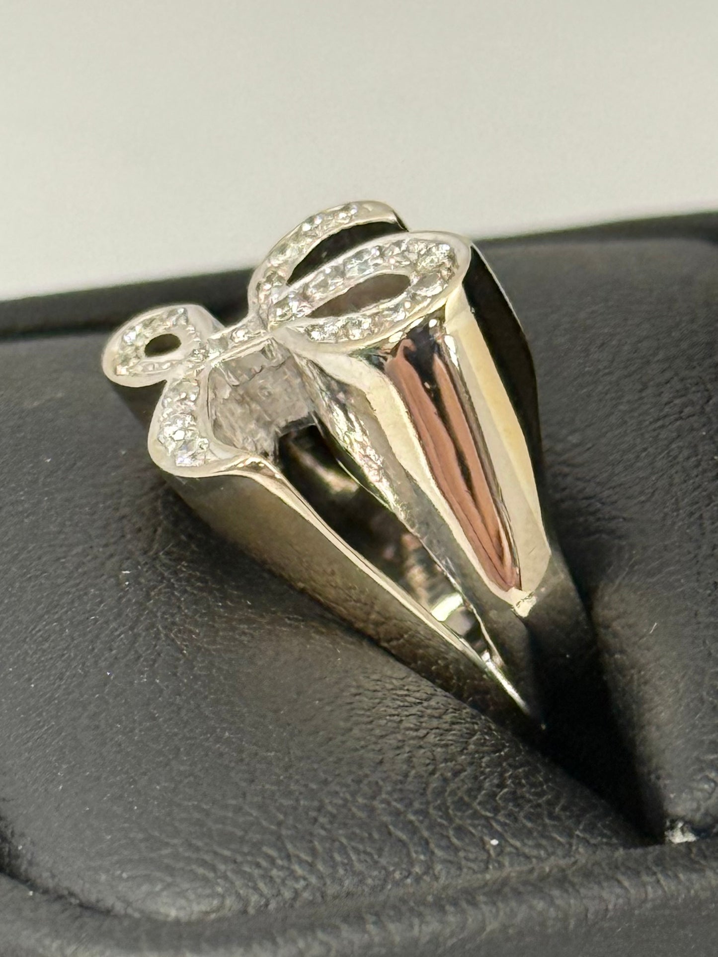 “L” Diamond Ring