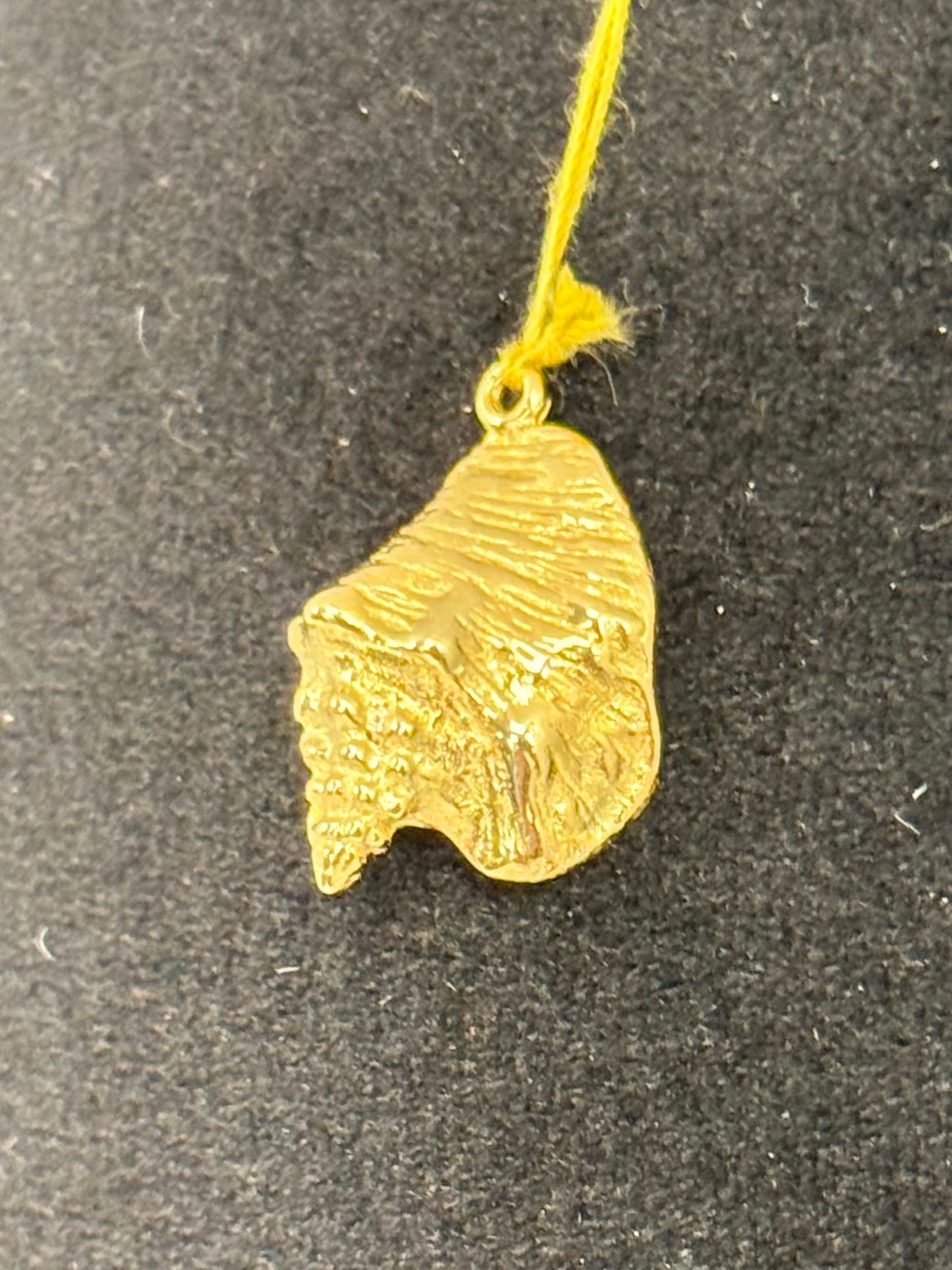 Gold Shell Charm
