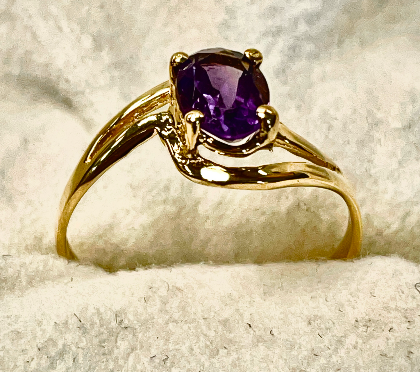 Purple Oval Amethyst Ring