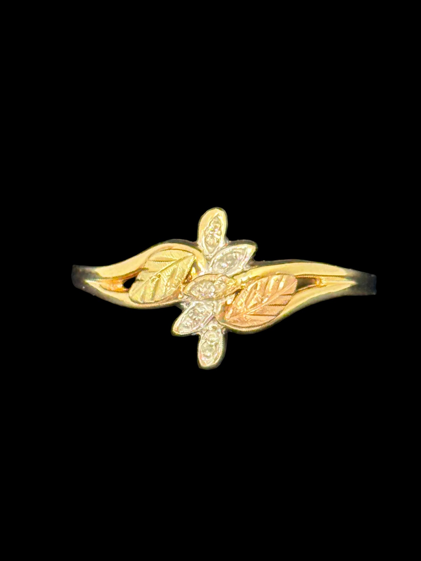 Lady’s BHG Diamond Ring