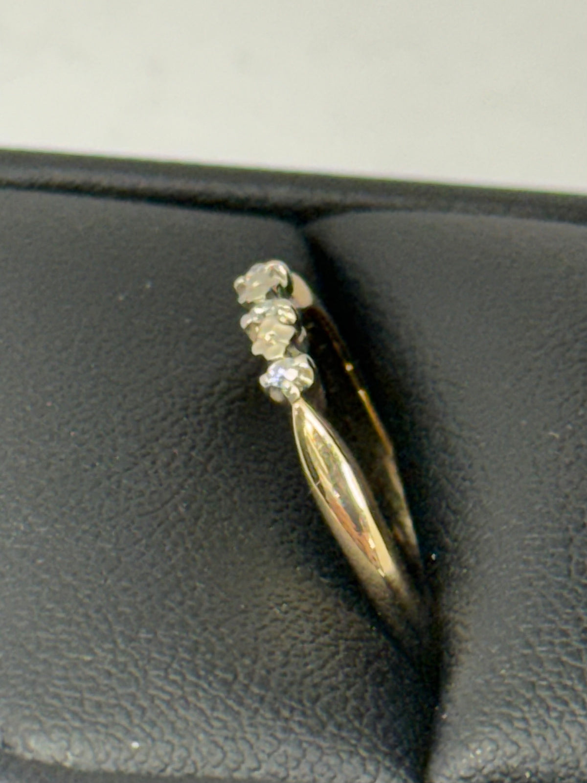 Diamond fashion band