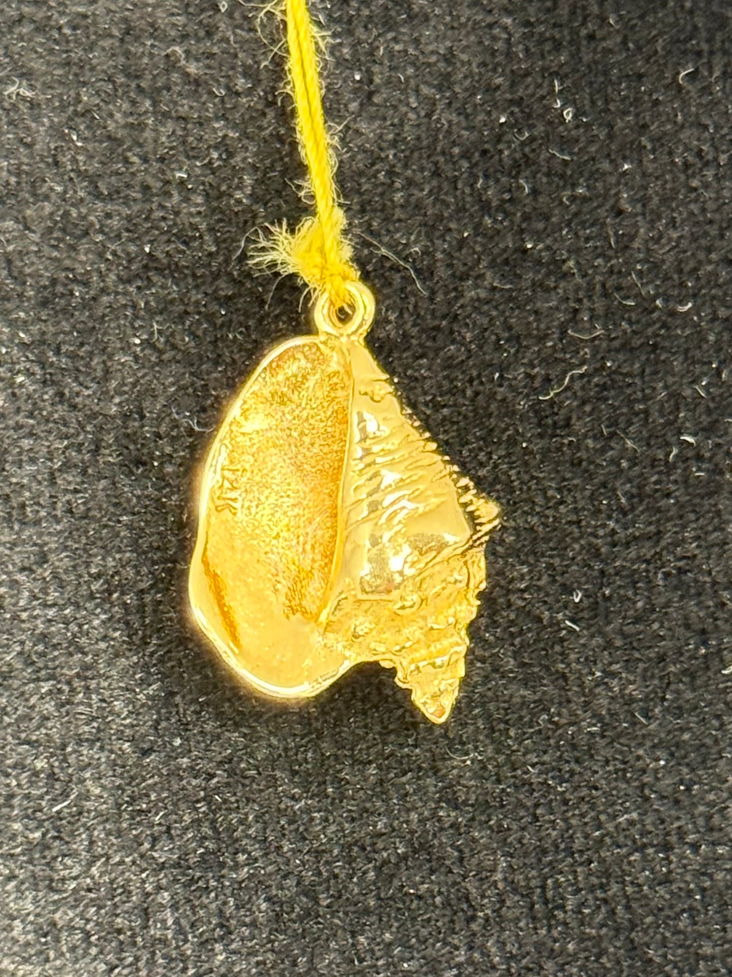 Gold Shell Charm