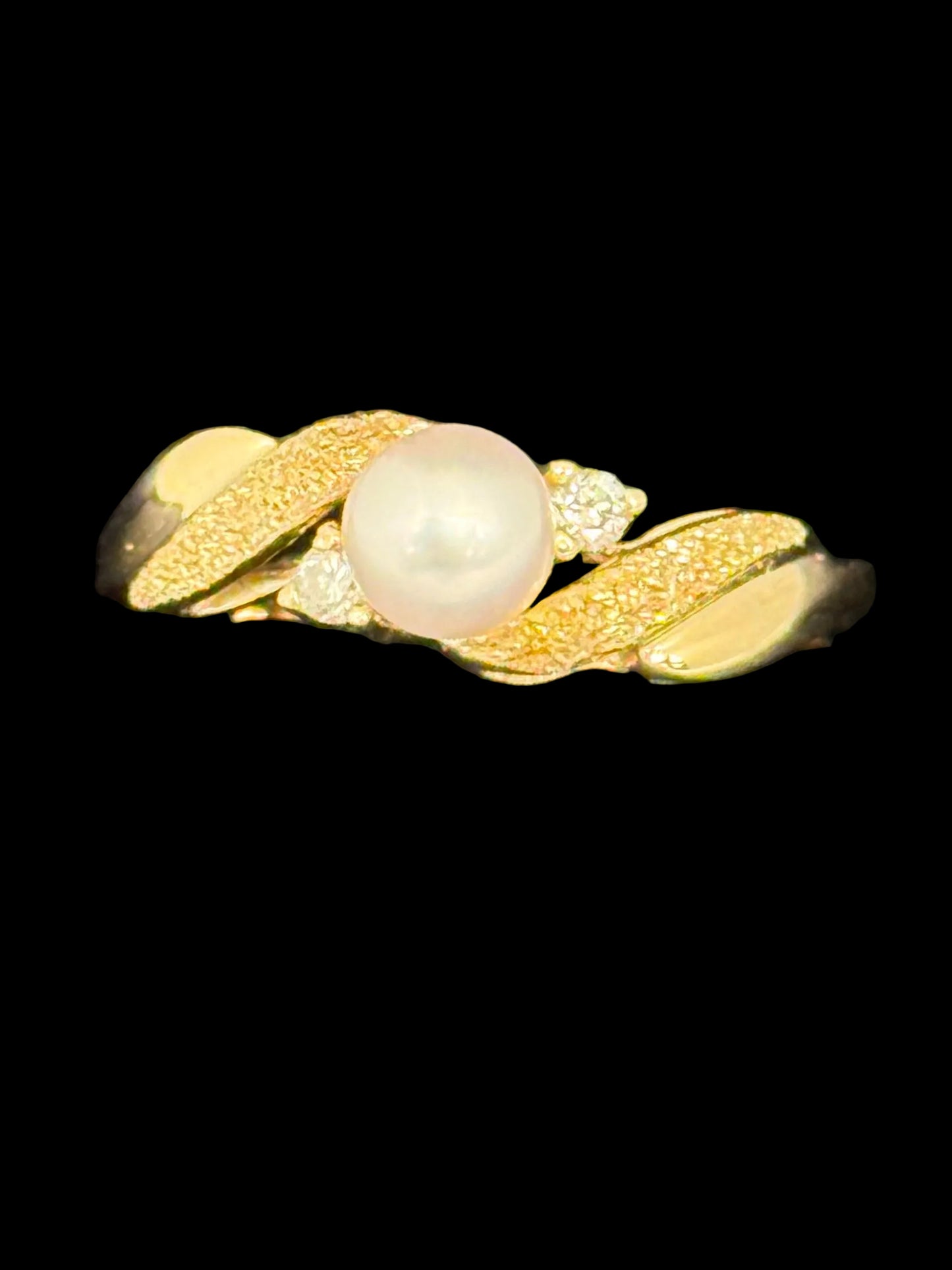 Cultured Pearl and Diamond Ring