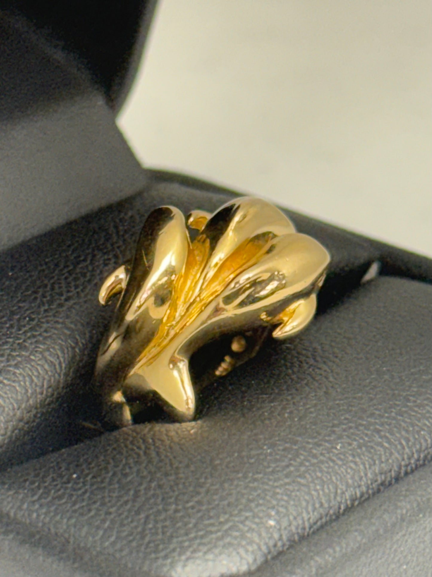 Dolphin Fashion Ring